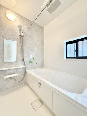 �����@�����������b�N�X�ł���A���₩�ȕ��͋C�ł�