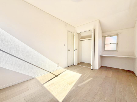 �q�������@�������v���C�x�[�g��ԂƂ��ĐÂ��ŗ�������������񋟂��Ă���܂�