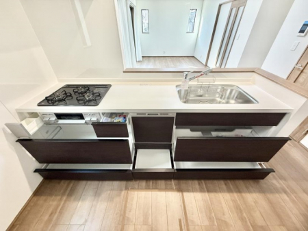 �L�b�`���@�������Ƒ����J��[�߂�A������̂���L�b�`��