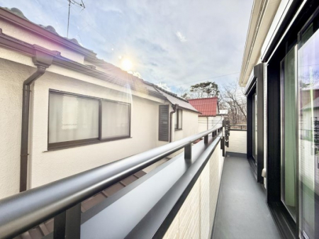 �o���R�j�[�@������ �G�߂̈ڂ낢����������J���I�ȋ�Ԃł�