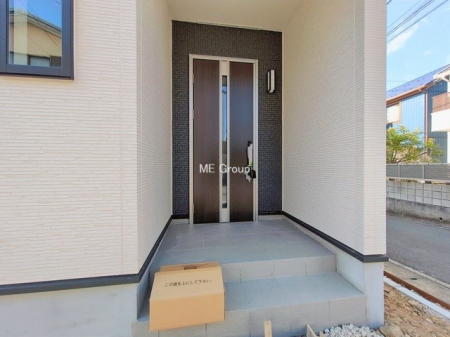 ���ց@�O�ρ� �V���v���Ŕ������A�Z�܂��̑���ۂ��ʂ錺�ւł�