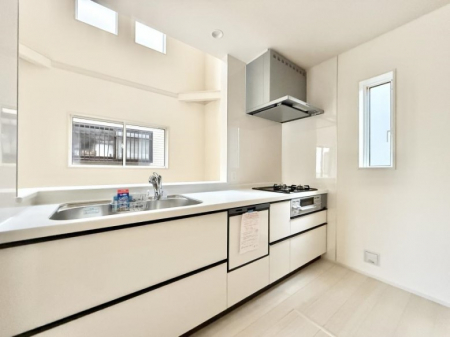 �L�b�`���@���������y���݂ƐH�ׂ�K����͂���L�b�`��