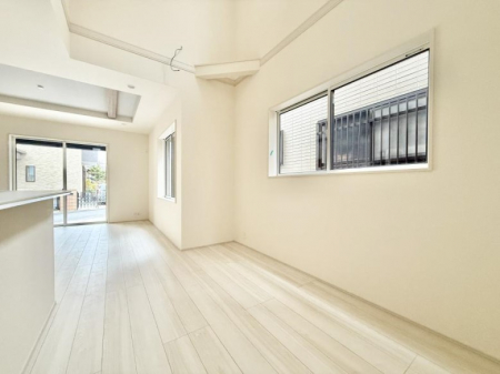 ���r���O�@�������������������͋C�ŁA�����b�N�X�ł�����K�ȋ��