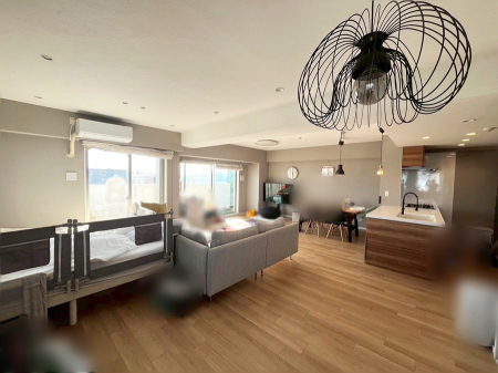 ���r���O�@���������났�ƏΊ炪�W�܂�A�S���܂郊�r���O