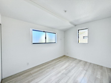 �q�������@����