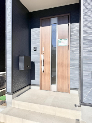 ���ց@�O��