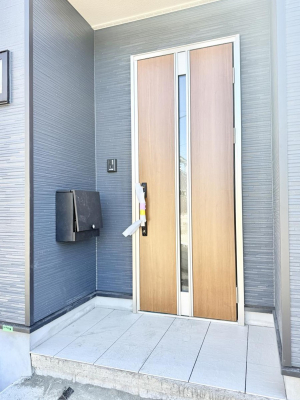 ���ց@�O�ρ� �V���v���Ŕ������A�Z�܂��̑���ۂ��ʂ錺�ւł�