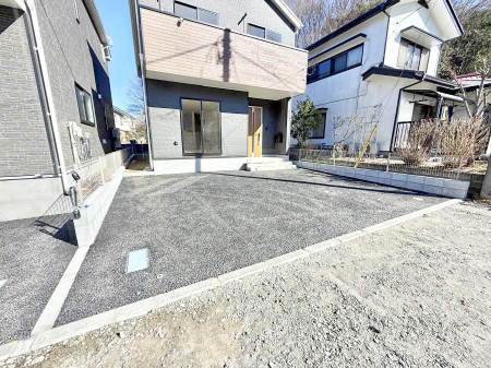 �@�O�ρ��J�[�X�y�[�X�L