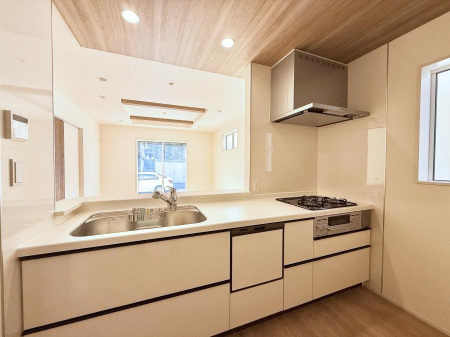 �L�b�`���@���������y���݂ƐH�ׂ�K����͂���L�b�`��