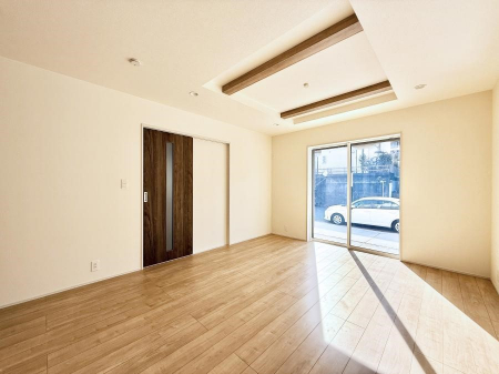 ���r���O�@���������R�Ɖ�b�����܂��A�S�n�悢�ЂƂƂ�