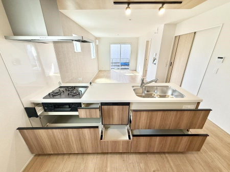 �L�b�`���@�������Ƒ����J��[�߂�A������̂���L�b�`��