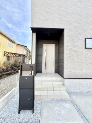 ���ց@�O�ρ� �V���v���Ŕ������A�Z�܂��̑���ۂ��ʂ錺�ւł�