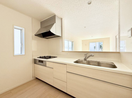 �L�b�`���@���������y���݂ƐH�ׂ�K����͂���L�b�`��