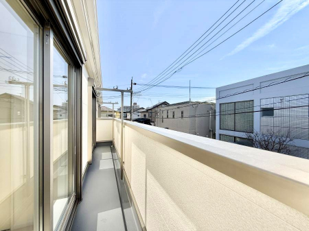 �o���R�j�[�@������ �G�߂̈ڂ낢����������J���I�ȋ�Ԃł�