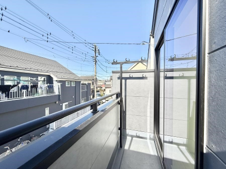 �o���R�j�[�@������ �G�߂̈ڂ낢����������J���I�ȋ�Ԃł�