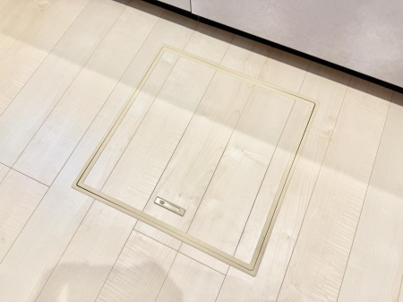 ���̑����ρ@�ݔ����B�ꂽ���[�X�y�[�X�ŉƑS�̂��X�b�L��