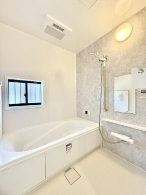 �����@����������̔�������A�S����������Ԃł�