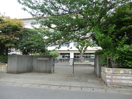 ���ӊ��@���w�Z 400m ���q�s�������K�l���w�Z