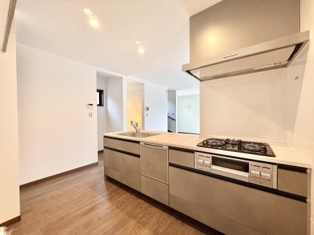 �L�b�`���@�������Ƒ����J��[�߂�A������̂���L�b�`��