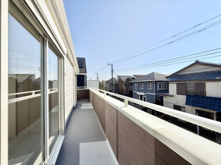 �o���R�j�[�@������ �G�߂̈ڂ낢����������J���I�ȋ�Ԃł�