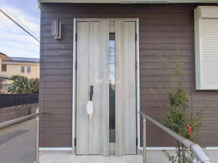 ���ց@�O��