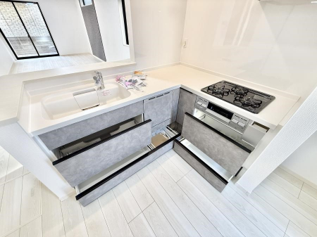 �L�b�`���@�������Ƒ����J��[�߂�A������̂���L�b�`��