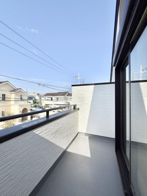 �o���R�j�[�@������ �G�߂̈ڂ낢����������J���I�ȋ�Ԃł�