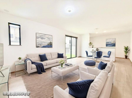 ���r���O�@���������R�Ɖ�b�����܂��A�S�n�悢�ЂƂƂ�