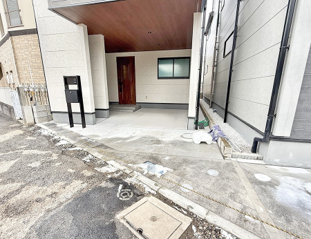 �@�O�ρ������̒��Ԃ����K��