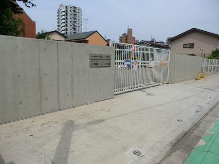 ���ӊ��@�c�t���E�ۈ牀 1300m ���͔����c�t��