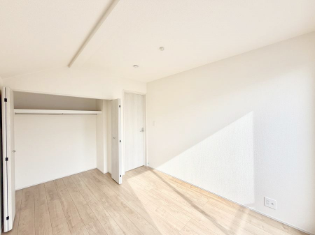 �q�������@�������v���C�x�[�g��ԂƂ��ĐÂ��ŗ�������������񋟂��Ă���܂�