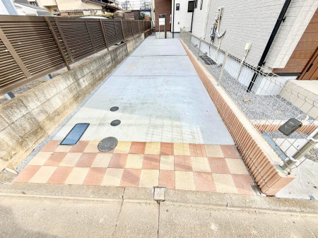 �@�O�ρ����K�Ȓ��ԃX�y�[�X�ň��S