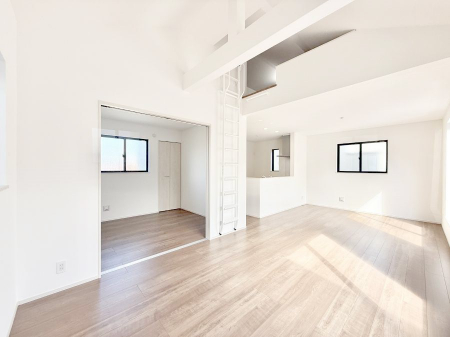 ���r���O�@�������Ƒ��̎��Ԃ��ʂ�A���K�Ŗ��������