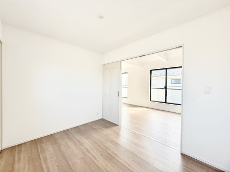 �q�������@�������v���C�x�[�g��ԂƂ��ĐÂ��ŗ�������������񋟂��Ă���܂�