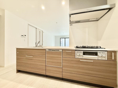 �L�b�`���@�������Ƒ����J��[�߂�A������̂���L�b�`��