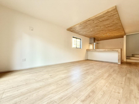 ���r���O�@���������났�ƏΊ炪�W�܂�A�S���܂郊�r���O