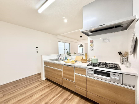 �L�b�`���@�������V���v���Ŕ������S�n�悢���Ԃ𐶂ރL�b�`�����