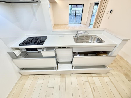 �L�b�`���@�������Ƒ����J��[�߂�A������̂���L�b�`��