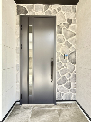 ���ց@�O�ρ� �V���v���Ŕ������A�Z�܂��̑���ۂ��ʂ錺�ւł�