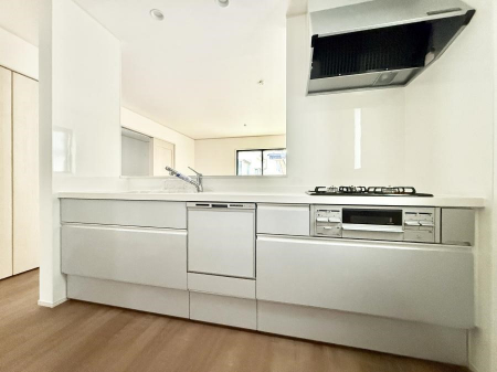 �L�b�`���@�������Ƒ����J��[�߂�A������̂���L�b�`��