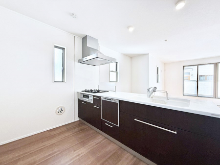 �L�b�`���@�������L���C�ɕЕt���A�g���₷���L�b�`��