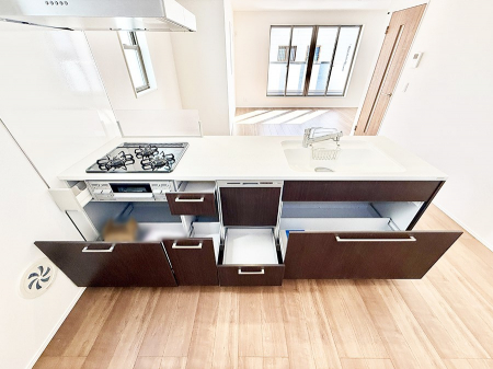 �L�b�`���@�������Ƒ����J��[�߂�A������̂���L�b�`��