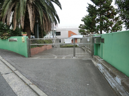 ���ӊ��@���w�Z 570m ���l�s����ԑ䏬�w�Z