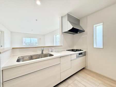 �L�b�`���@���������y���݂ƐH�ׂ�K����͂���L�b�`��