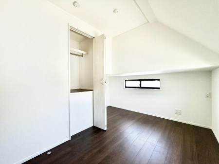 �q�������@�������v���C�x�[�g��ԂƂ��ĐÂ��ŗ�������������񋟂��Ă���܂�