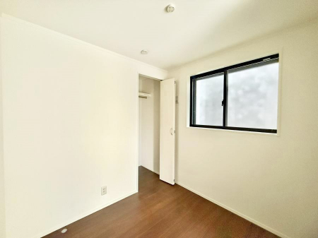 �Q���@����