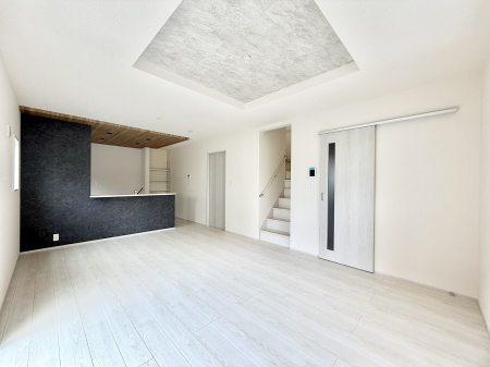 ���r���O�@���������R�Ɖ�b�����܂��A�S�n�悢�ЂƂƂ�