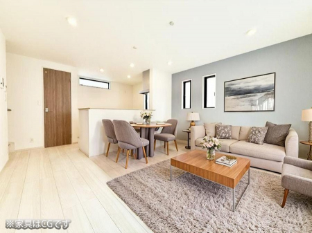 ���r���O�@���������R�Ɖ�b�����܂��A�S�n�悢�ЂƂƂ�