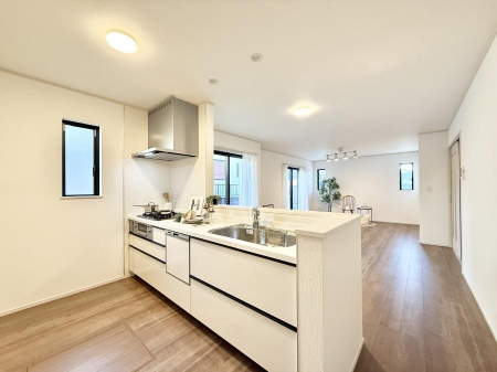 �L�b�`���@���������y���݂ƐH�ׂ�K����͂���L�b�`��