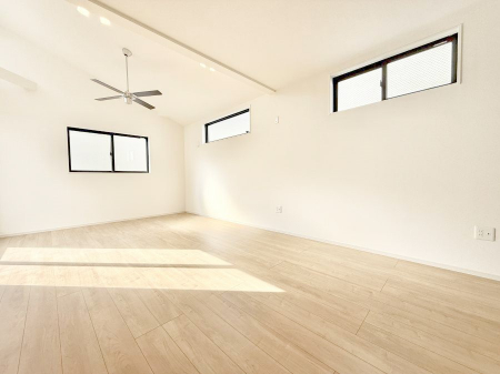 ���r���O�@���������ƕ���������A�����b�N�X�ł�����